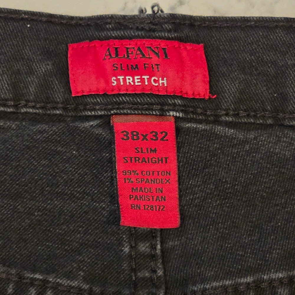 Alfani Slim Straight Stretch Jeans Mens 38x32 Black Denim RN128172 - Picture 3 of 8